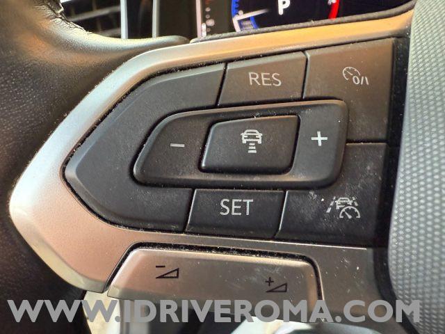 VOLKSWAGEN Polo 1.0 TSI DSG R-Line