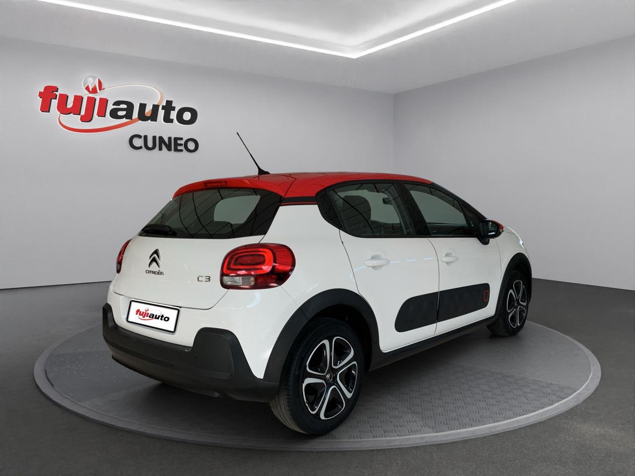 Citroen C3 1.2 puretech Shine s&s 83cv