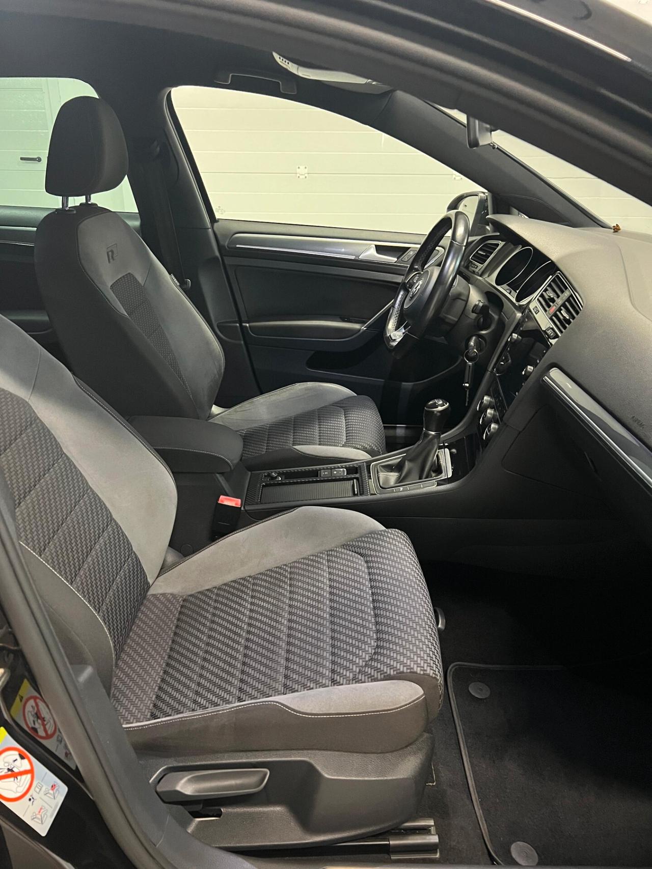Volkswagen Golf 1.6 TDI 115 CV R-line