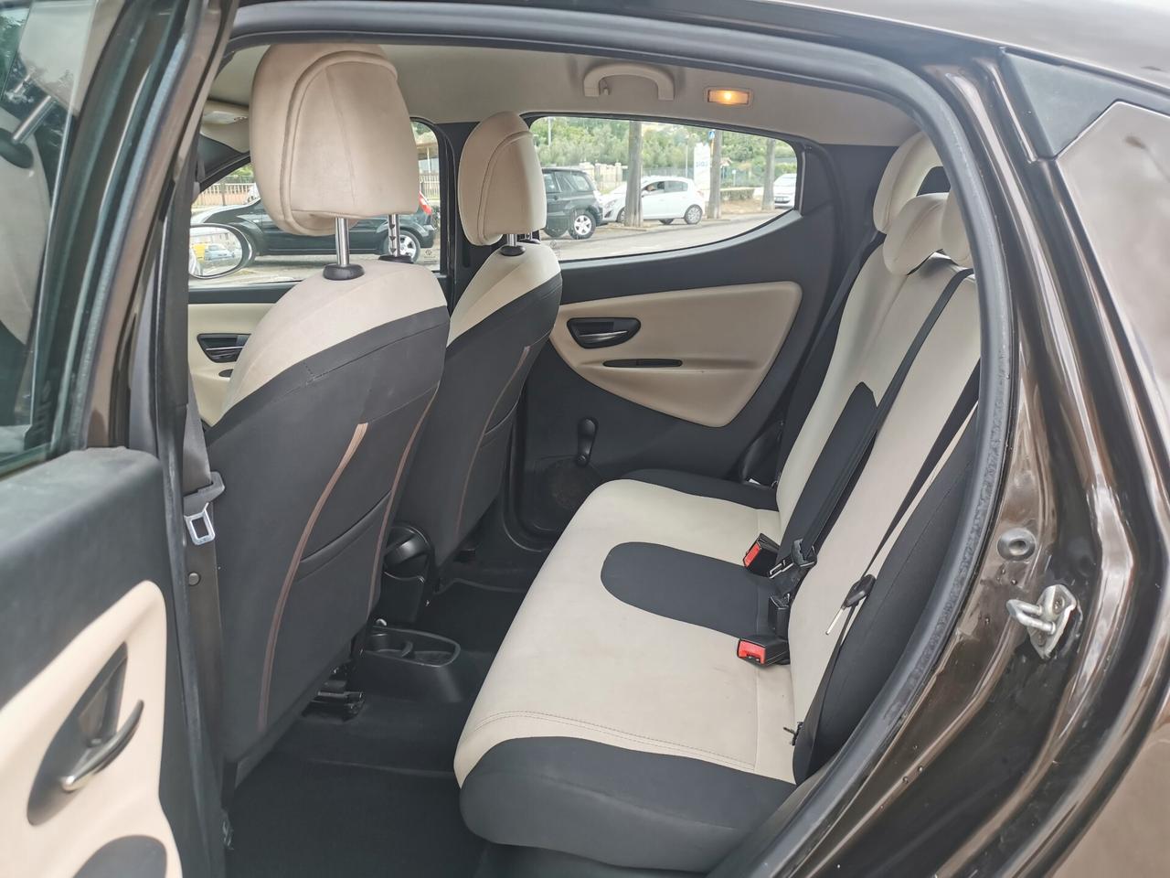 Lancia Ypsilon 1.2 GPL OK NEOPATENTATI