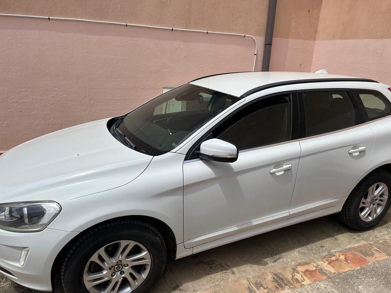 Volvo XC 60 XC60 D5 AWD Momentum