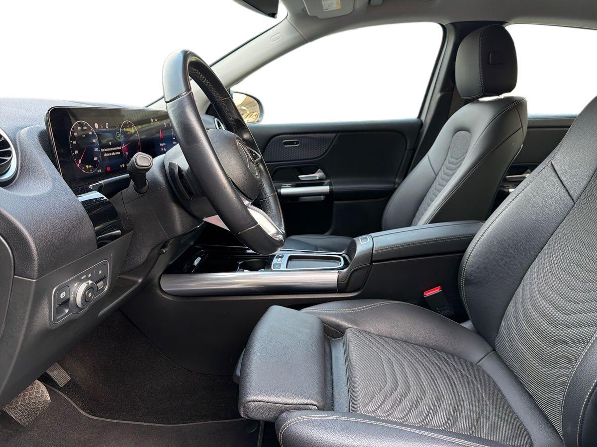 Mercedes-Benz GLA 180 Progressive Advanced auto