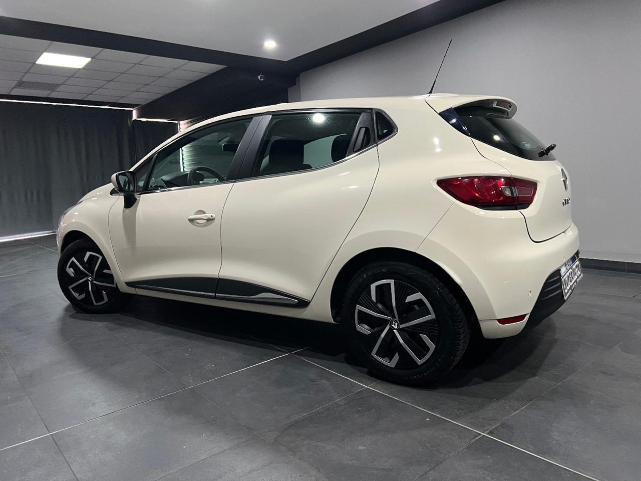 Renault Clio dCi 8V 75 CV Start&Stop 5 porte Energy Intens