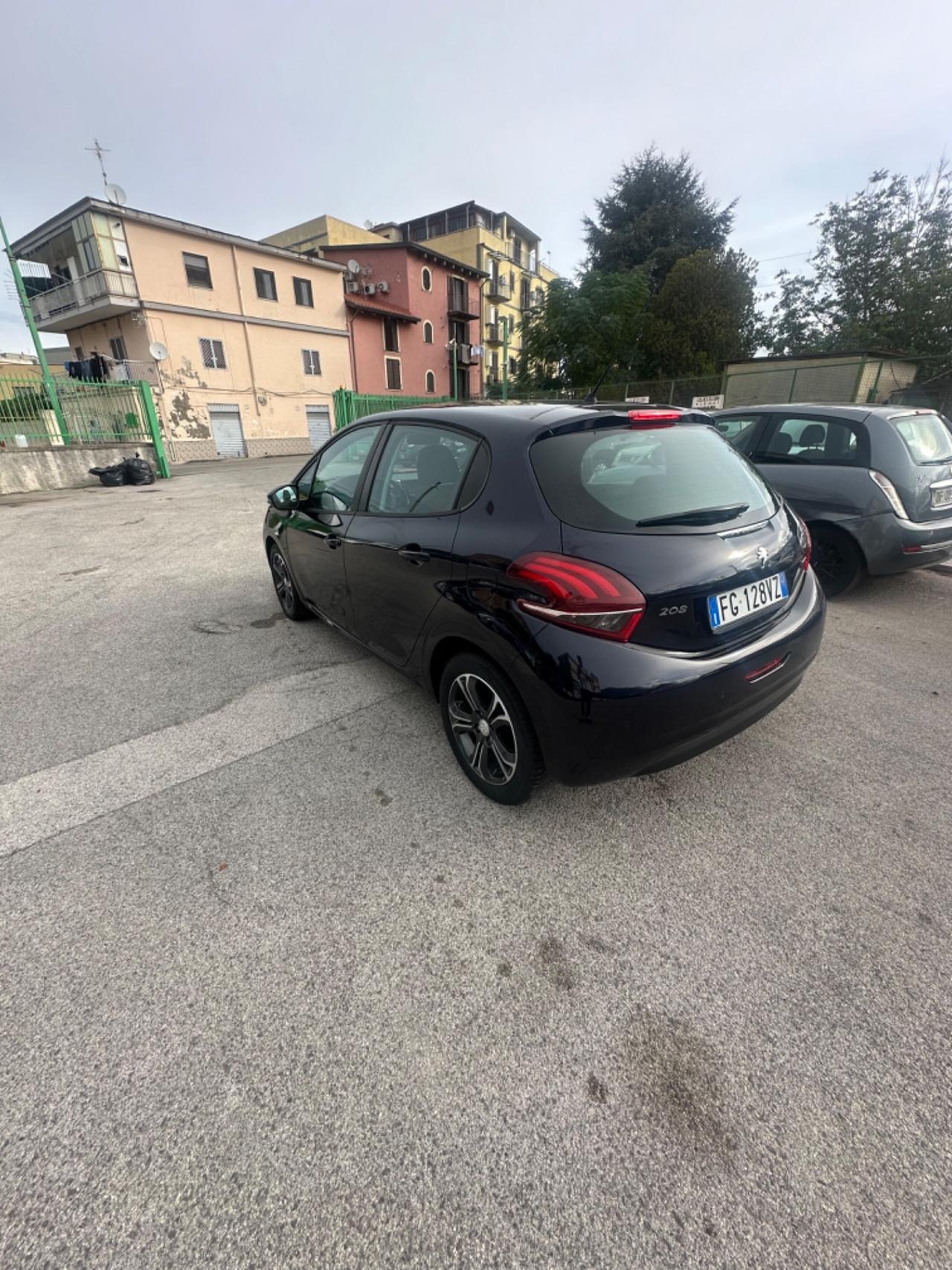 Peugeot 208 PureTech 82 5p. GPL Active