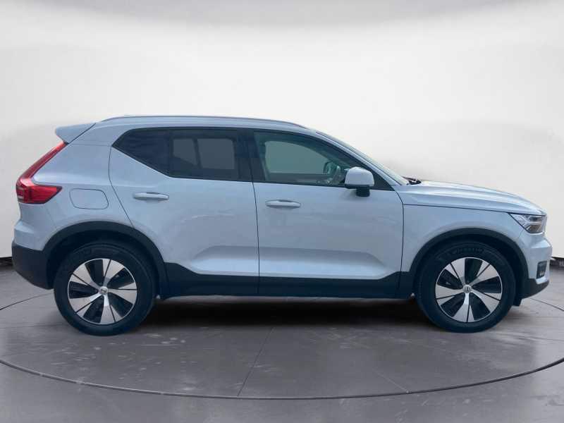 VOLVO XC40 2.0 d3 MoMenT. AuTo