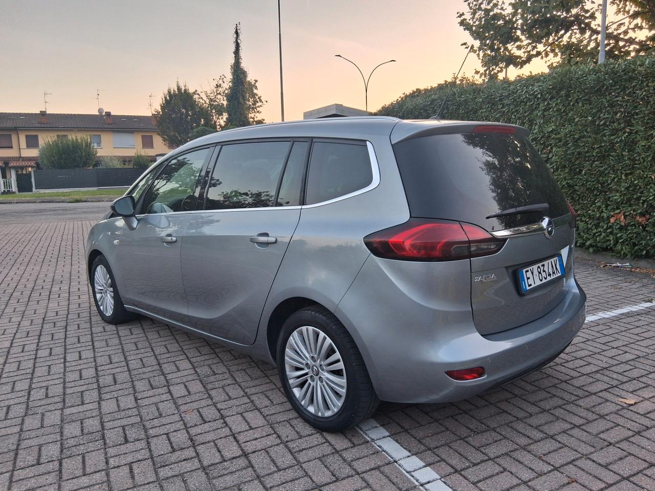 Opel Zafira Tourer 1.6 CDTi 120CV Start&Stop Cosmo .CELL 320 147 1147 WUATSAPP