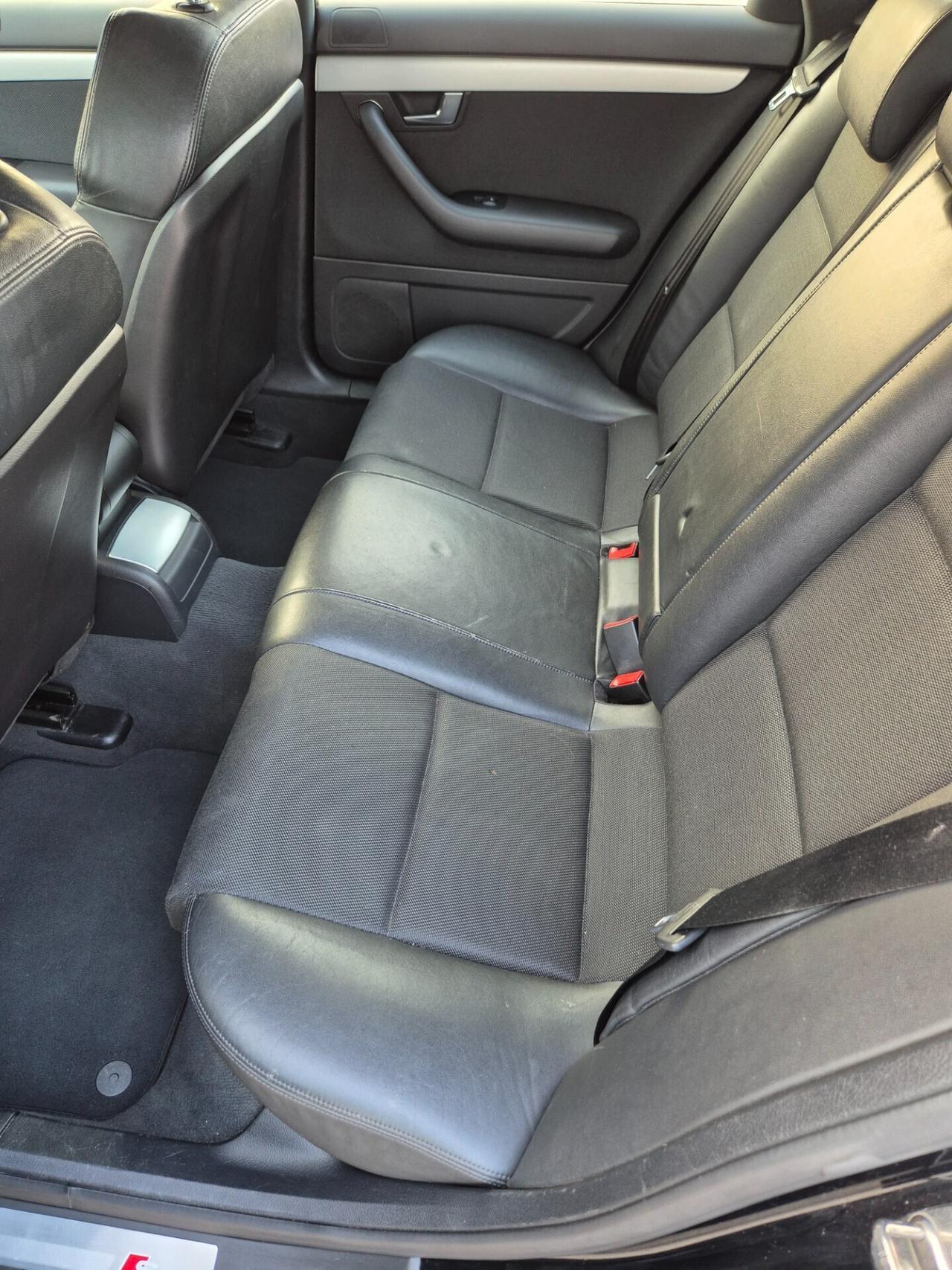 Audi A4 2.0 16V TDI Avant Top