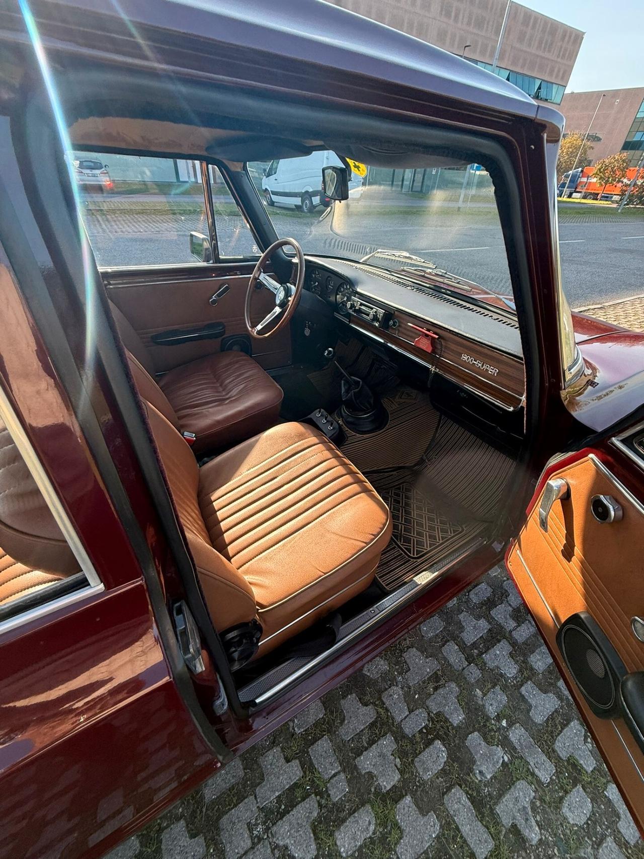 Alfa Romeo Giulia 1300 Super