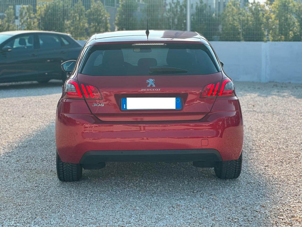 Peugeot 308 Berlina 1.5 130CV Allure