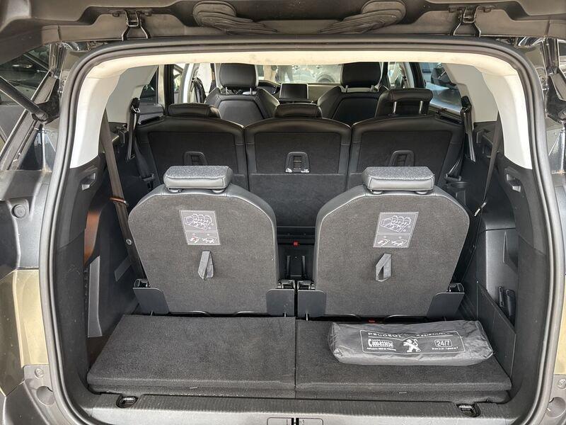 Peugeot 5008 PureTech Turbo 130 EAT8 S&S Allure
