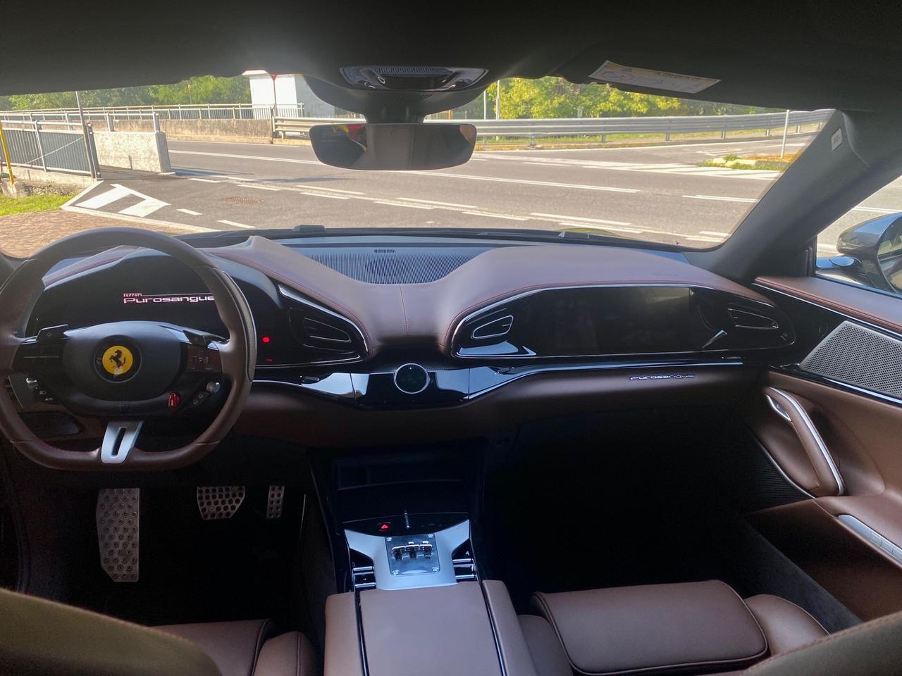 Ferrari Purosangue “VINACCIA” IVA ESPOSTA ITALIANA CARBON LIFT
