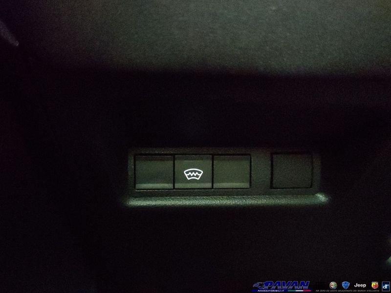 Alfa Romeo Junior Hybrid 145cv SPECIALE (Pack TECHNO)