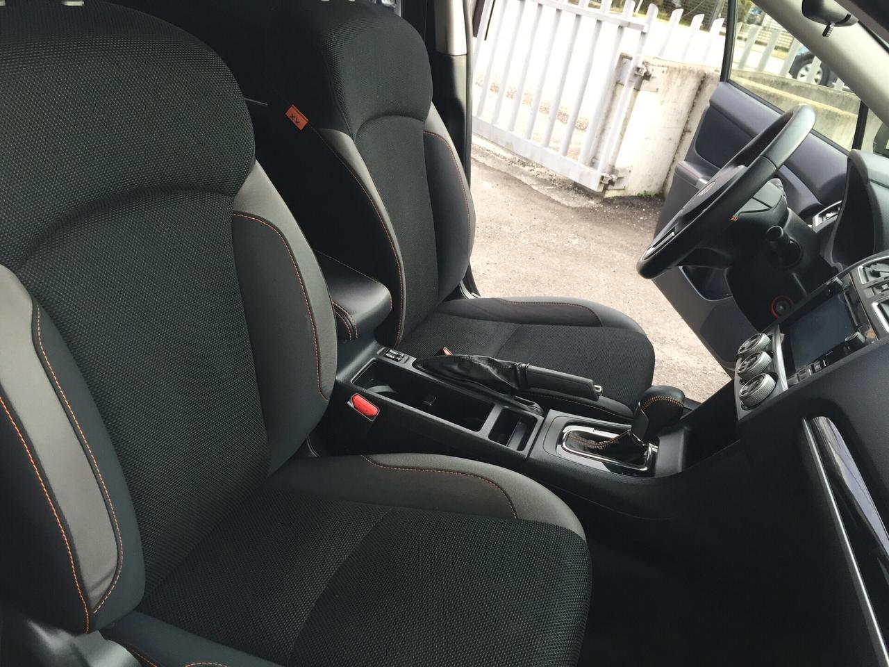 Subaru XV 1.6i Style 4X4 CAMBIO AUTOMATICO 115 CV