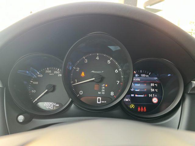 PORSCHE Macan 2.0 T