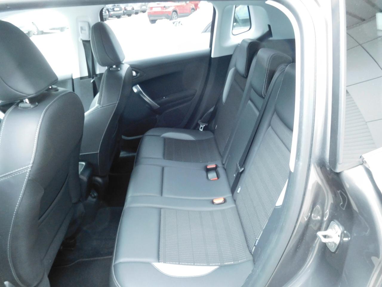 Peugeot 2008 BlueHDi 120 EAT6 S&S Allure