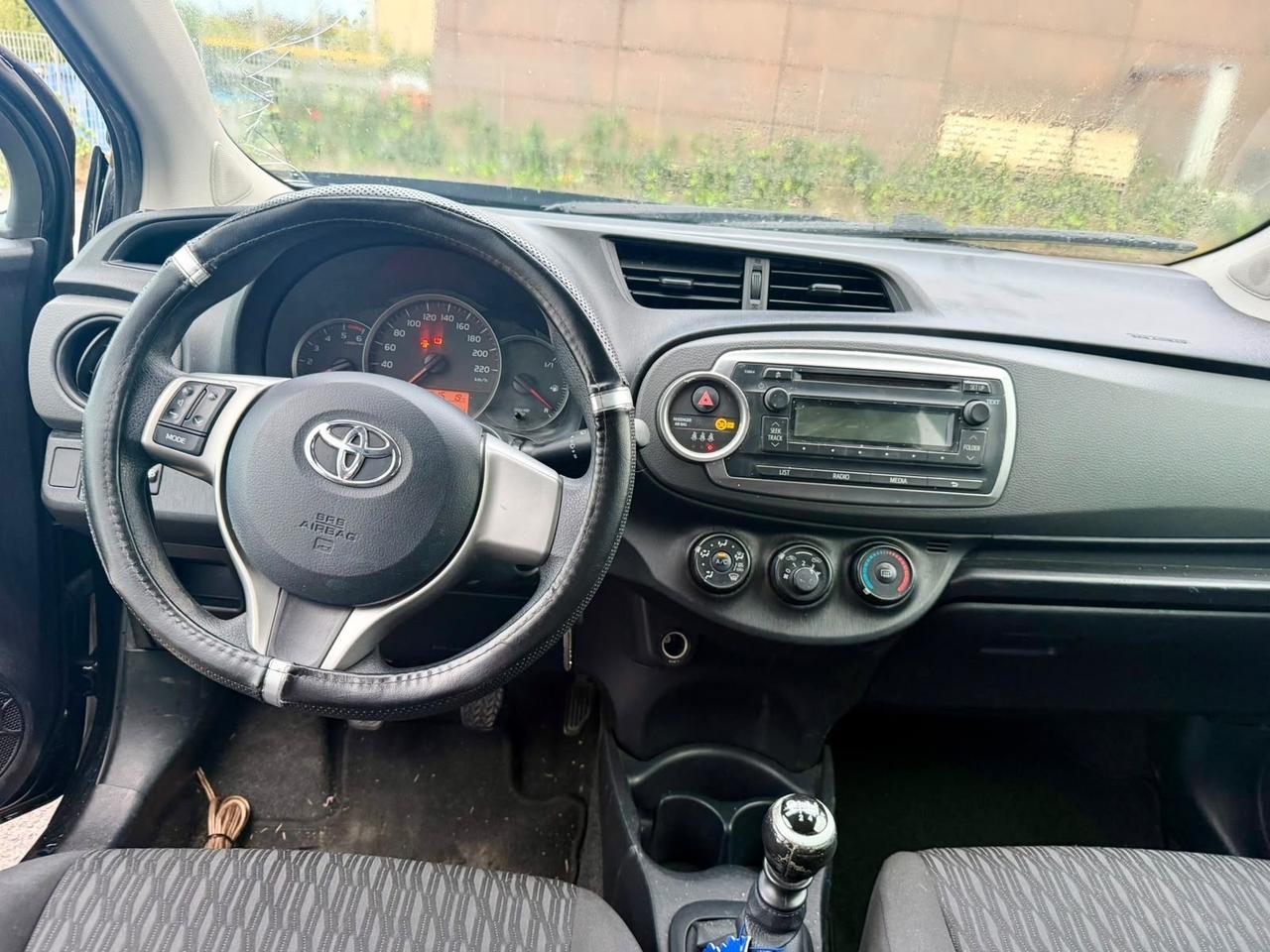 Toyota Yaris 1.4 D-4D incidentata motore funzionante