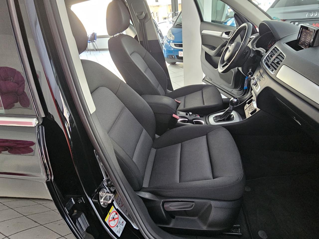 Audi Q3 2.0 TDI 120 CV Business