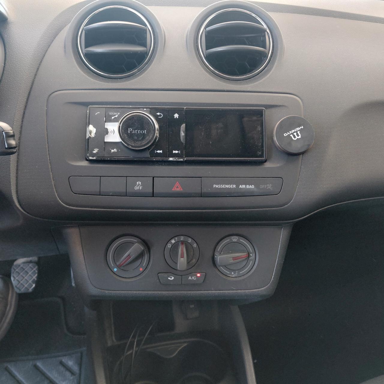 SEAT IBIZA ANNO 2014 DS 1.6 ADATTA NEOPATENTATI KM 130 MILA