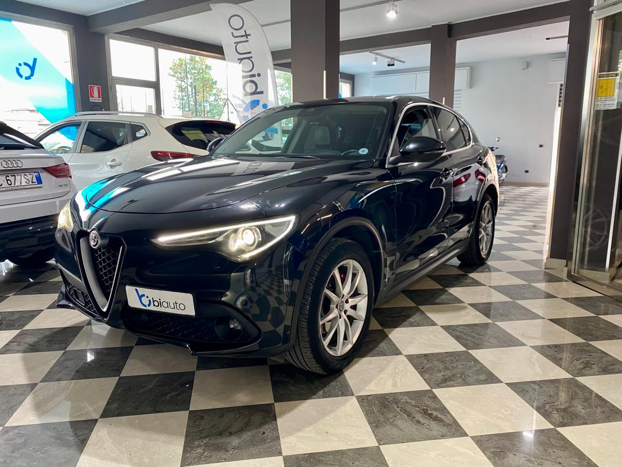 Alfa Romeo Stelvio 2.2 Turbodiesel 210 CV AT8 Q4 Executive Tetto apr.-2017