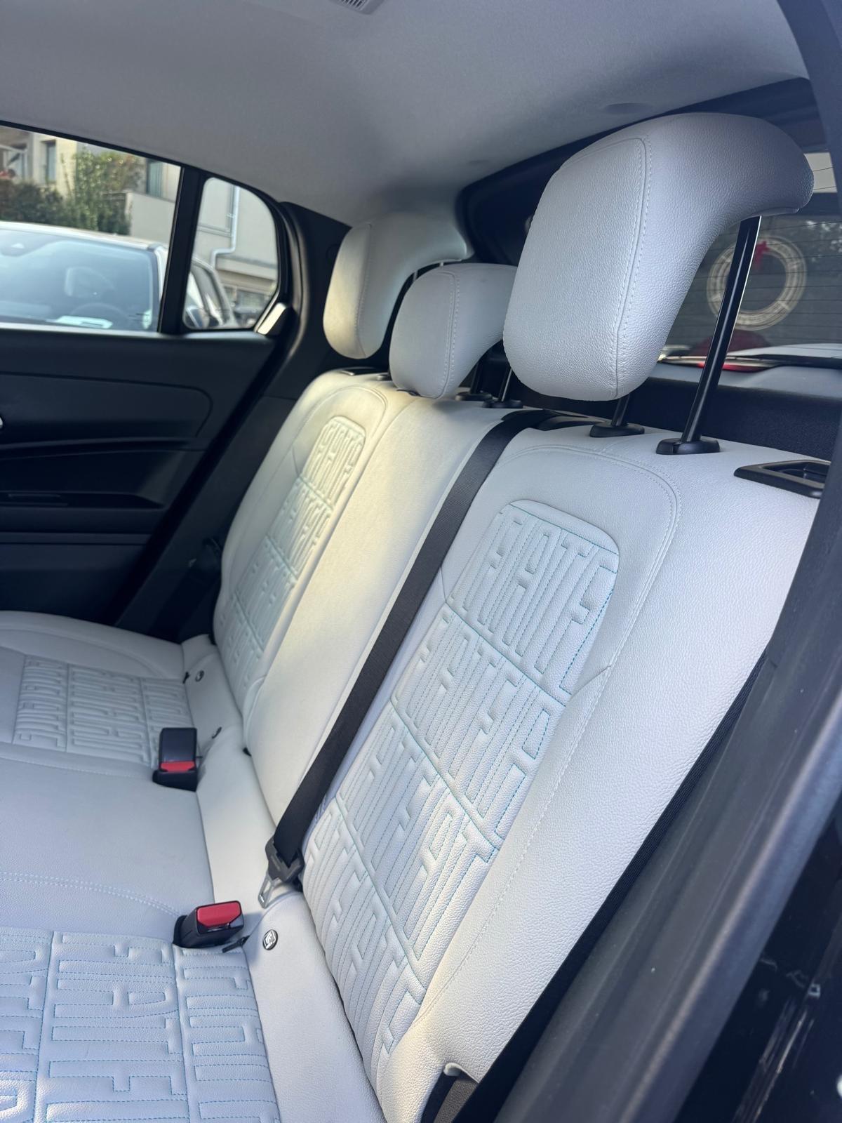 Fiat 600 Hybrid 100 CV DCT MHEV La Prima