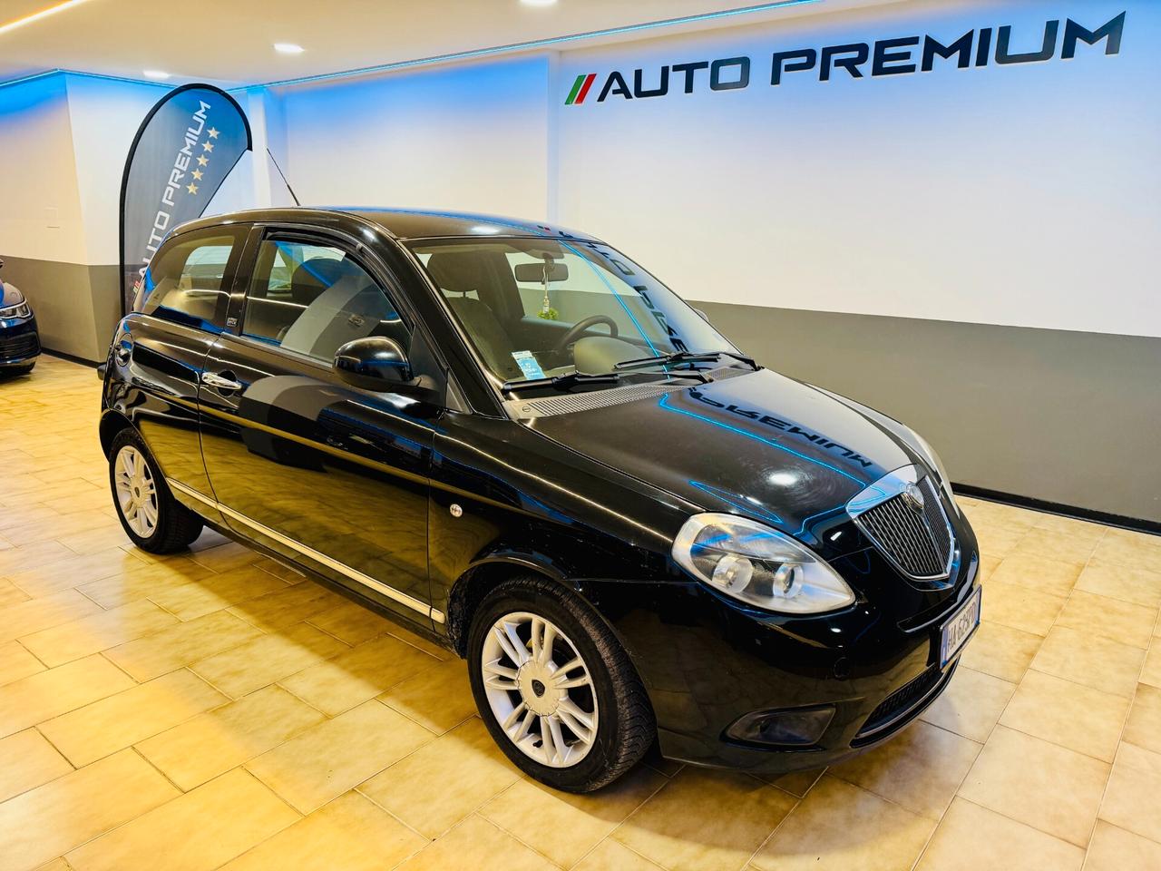 Lancia Ypsilon 3Porte 1.2 69 CV - Distribuzione nuova!