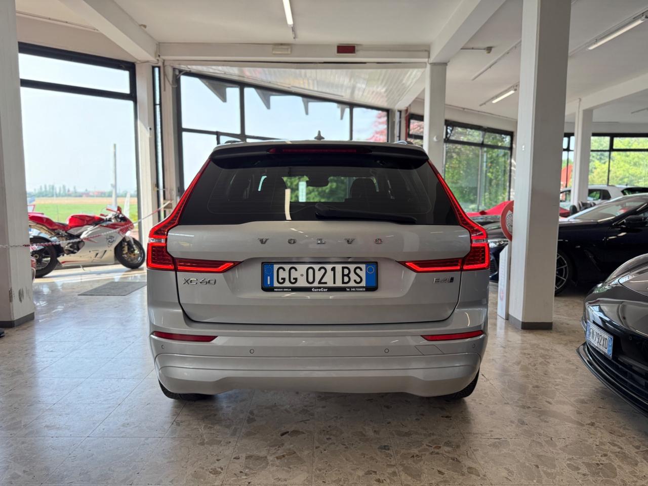 Volvo XC60 2.0 B4 197CV Geartronic Momentum Pro 10/2021 EURO 6D
