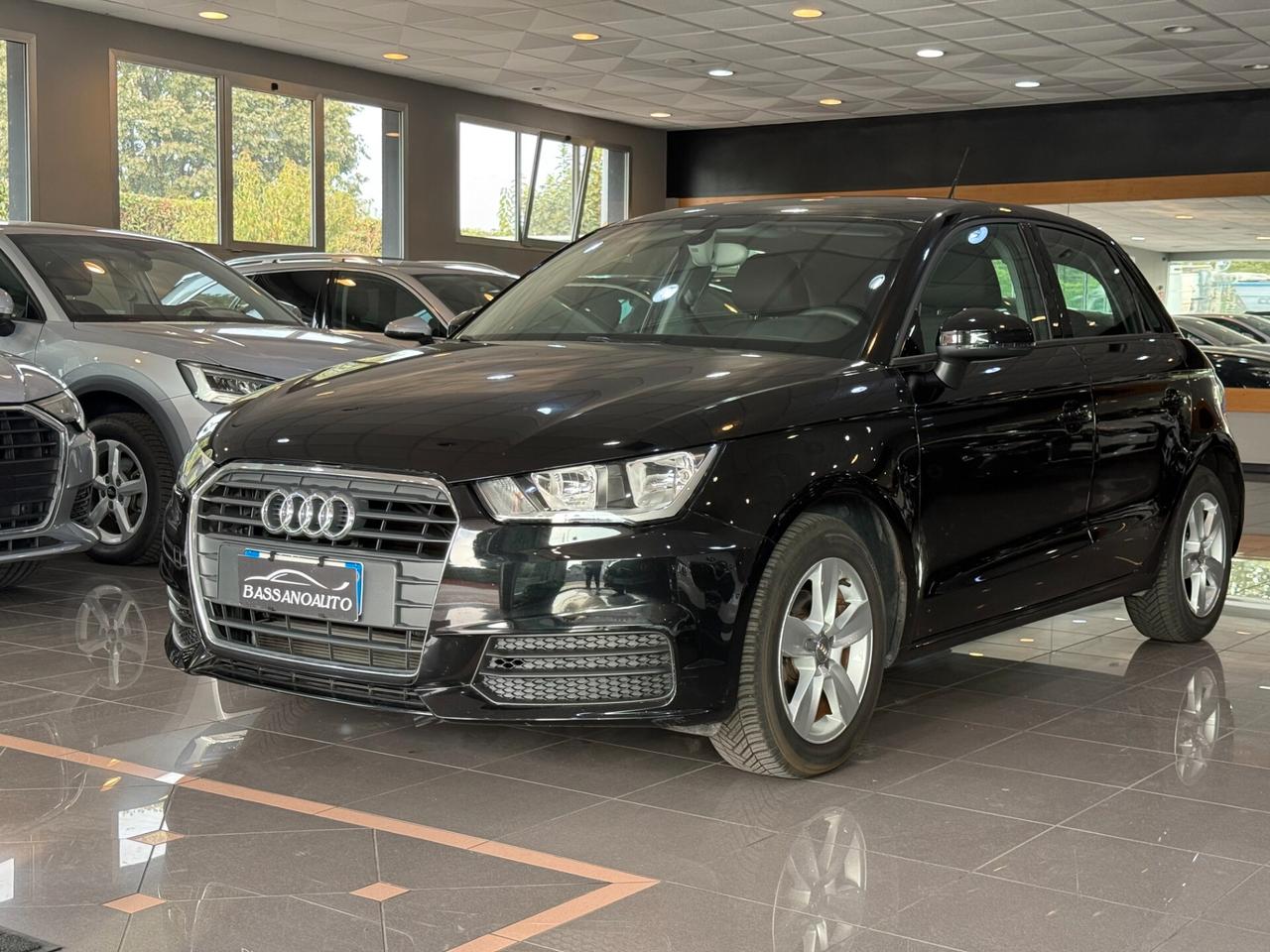 Audi A1 Sportback 1.0 tfsi 82cv NEOPATENTATI 23.000 KM!!!