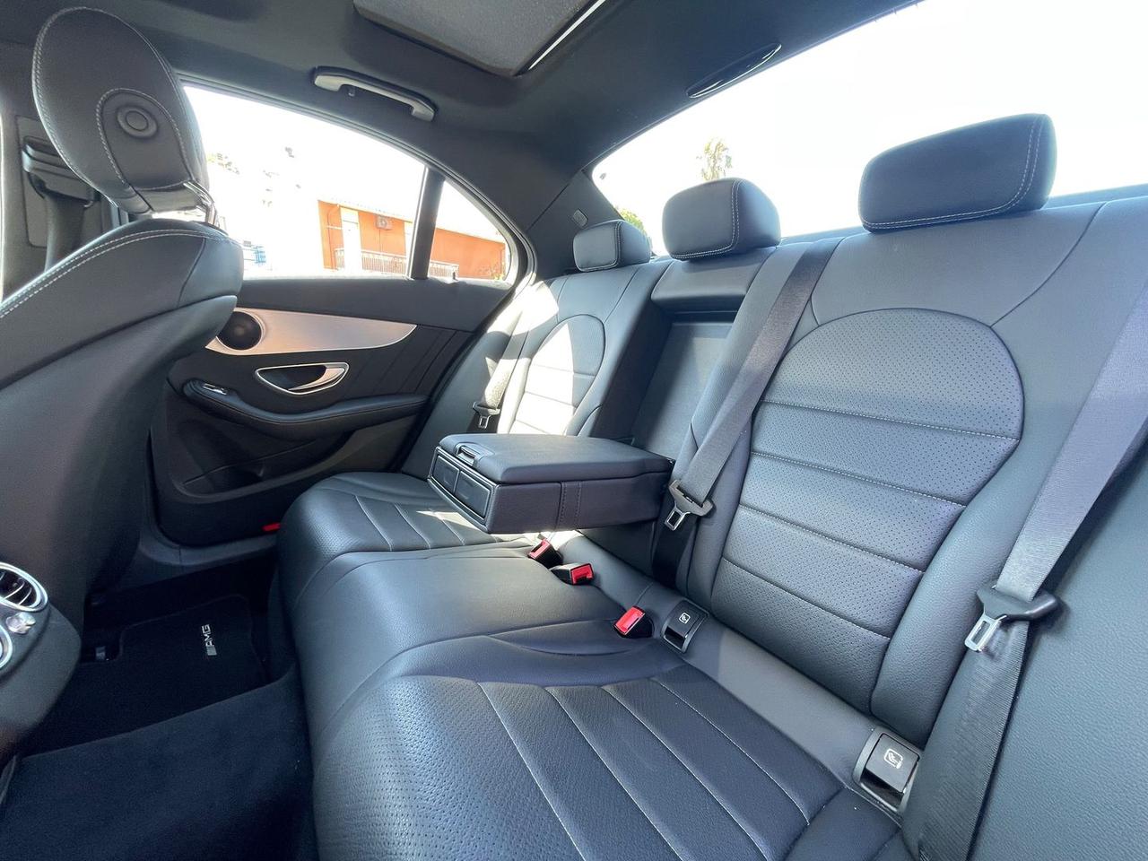 Mercedes-Benz C 220 D Premium #12031