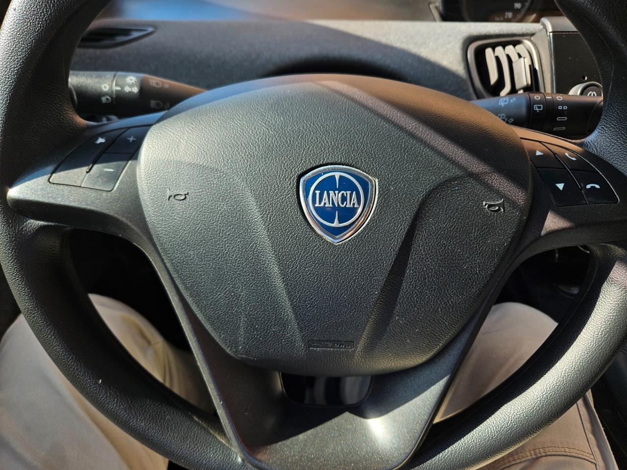 LANCIA YPSILON 1000 NOVEMBRE 2022 CHILOMETRI CERTI
