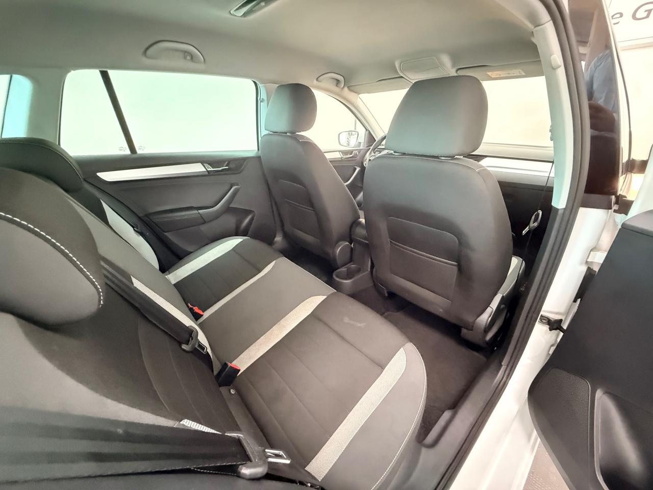 Skoda Rapid 1.4 TDI 90 CV DSG Executive 08/2018 NEOPATENTATI EURO 6B