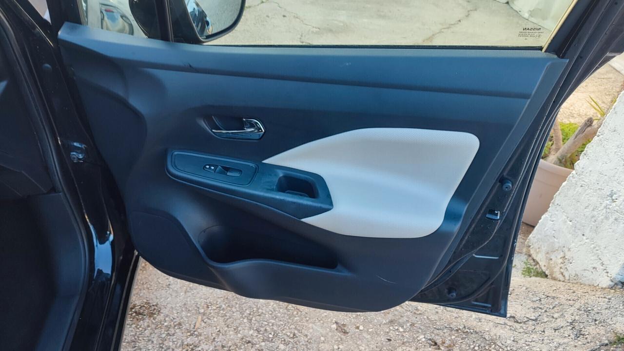 Nissan Micra 1.0L 12V 5 porte Visia