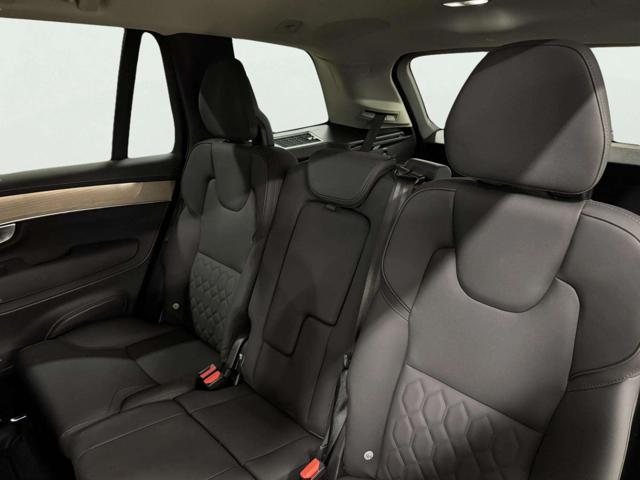 VOLVO XC90 T8 Plug-in hybrid AWD automatico 7 posti Plus Dark