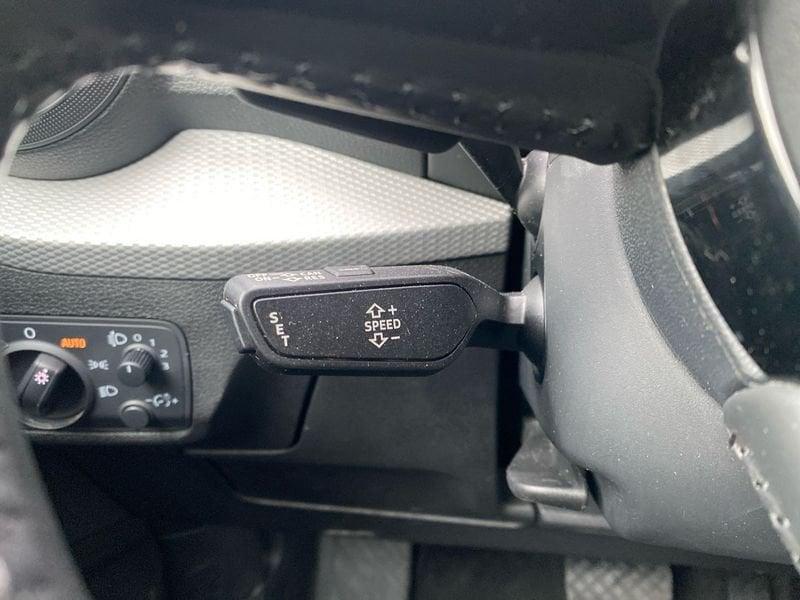 Audi Q2 30 1.6 tdi Business s-tronic my19