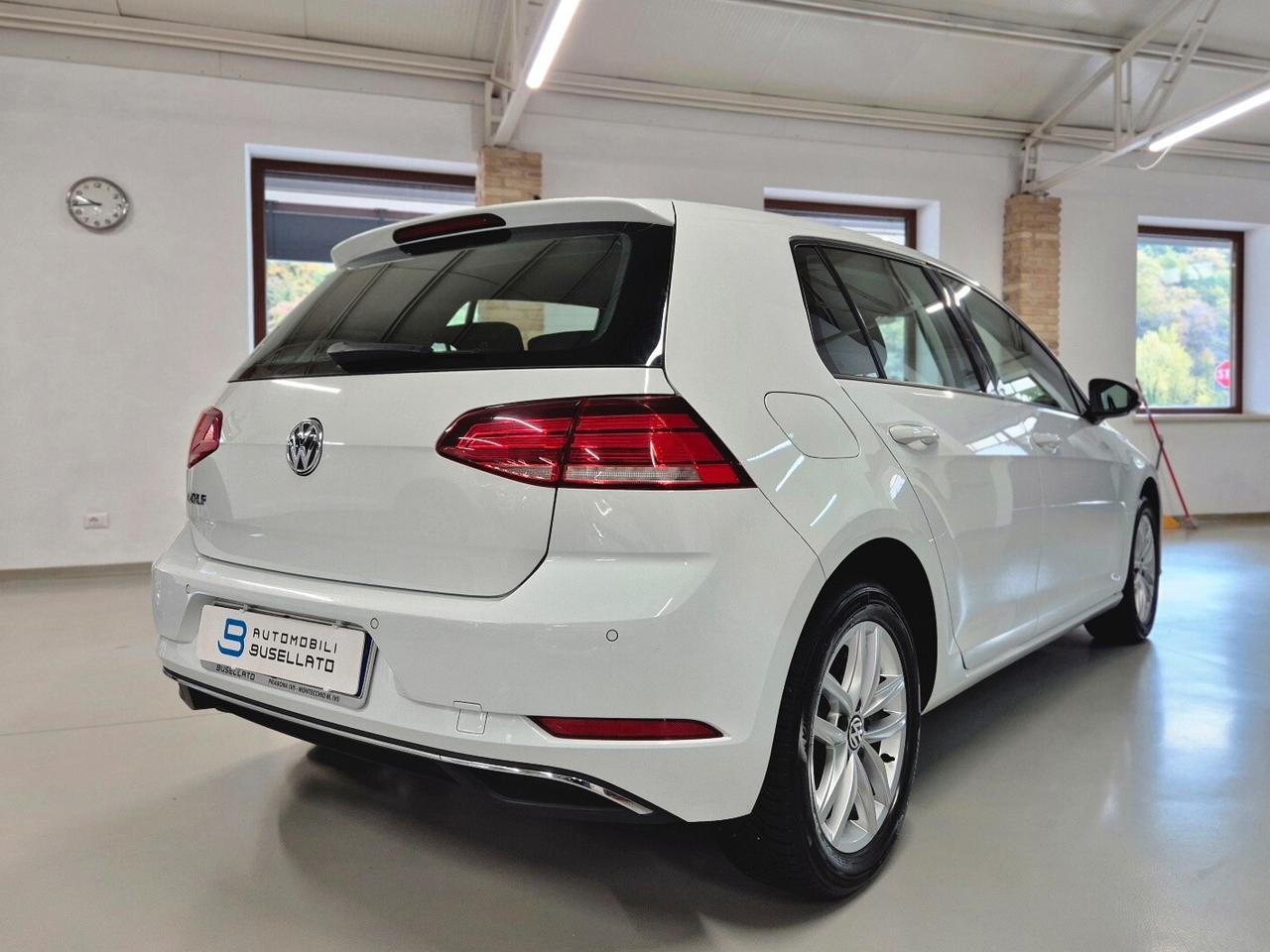Volkswagen Golf 1.0 TSI 115 CV 5p. Business BlueMotion Technology
