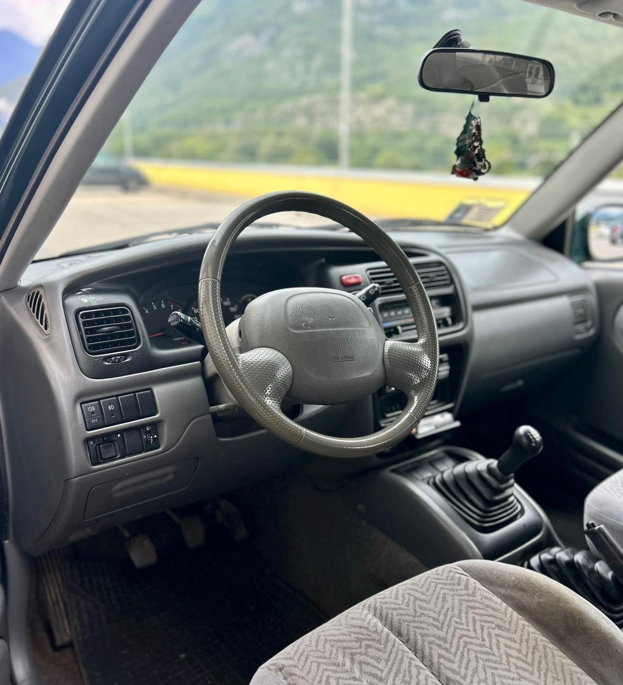 Suzuki Grand Vitara 1.6i cat 3 porte Neopatentati