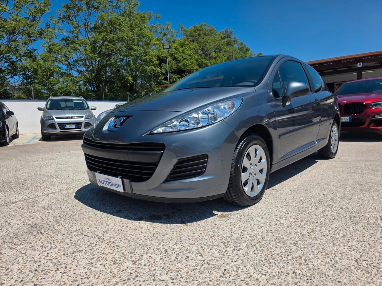 Peugeot 207 1.4 8V 75CV 3p. ONE Line
