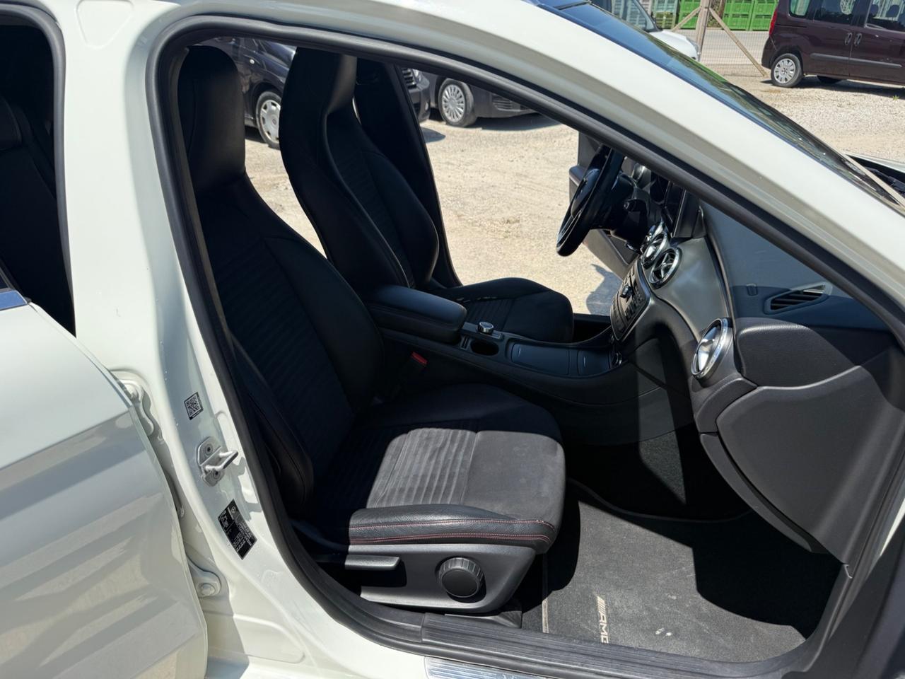 Mercedes-benz GLA 220 CDI Automatic 4Matic Premium