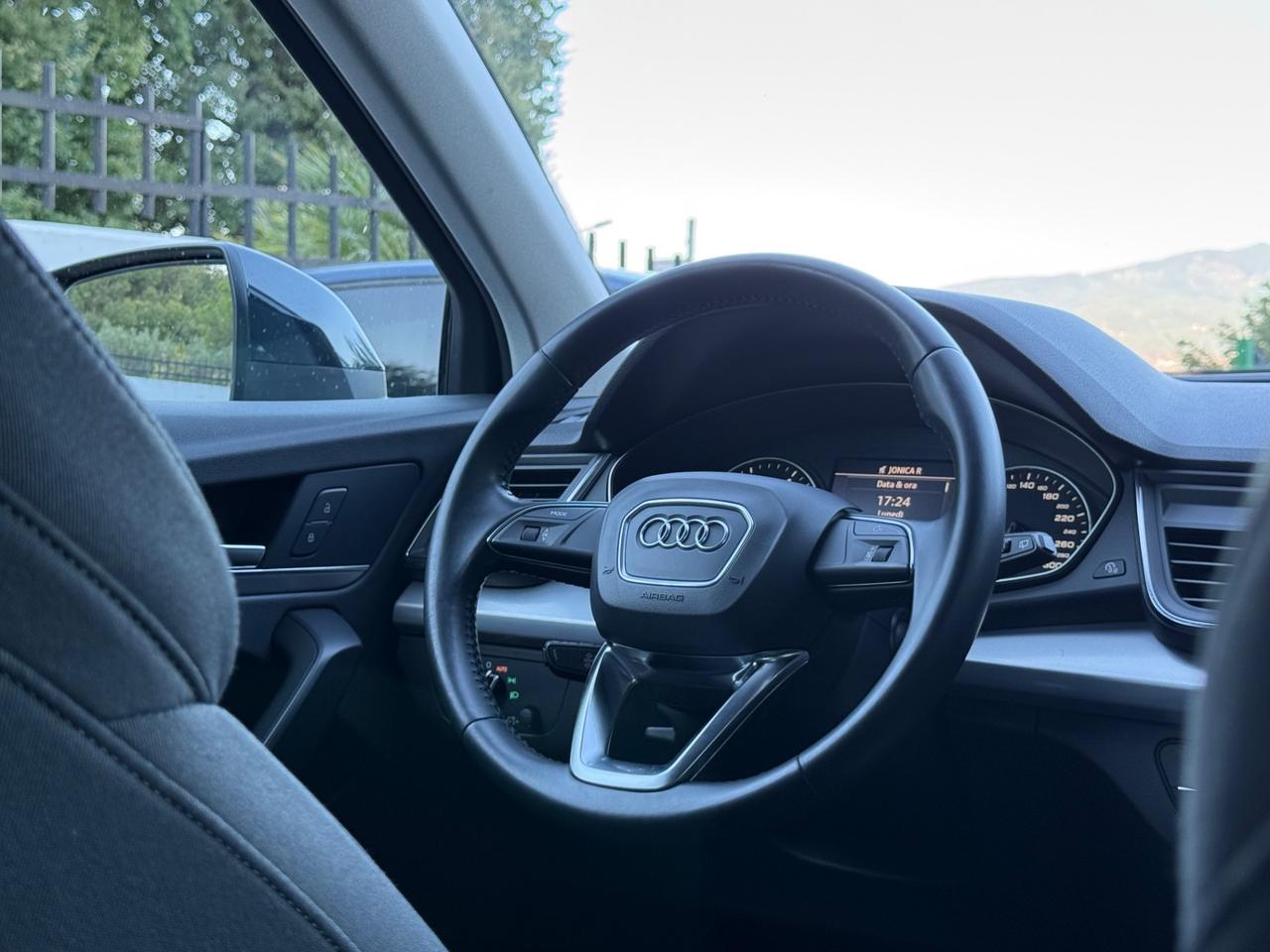 Audi Q5 2.0 TDI 150 CV Business Sport