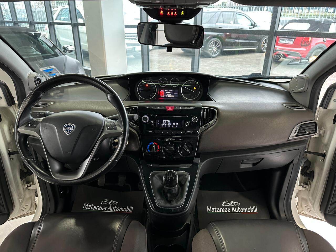 Lancia Ypsilon 1.2cc 69cv TettoApribile Sensori Finanziabile