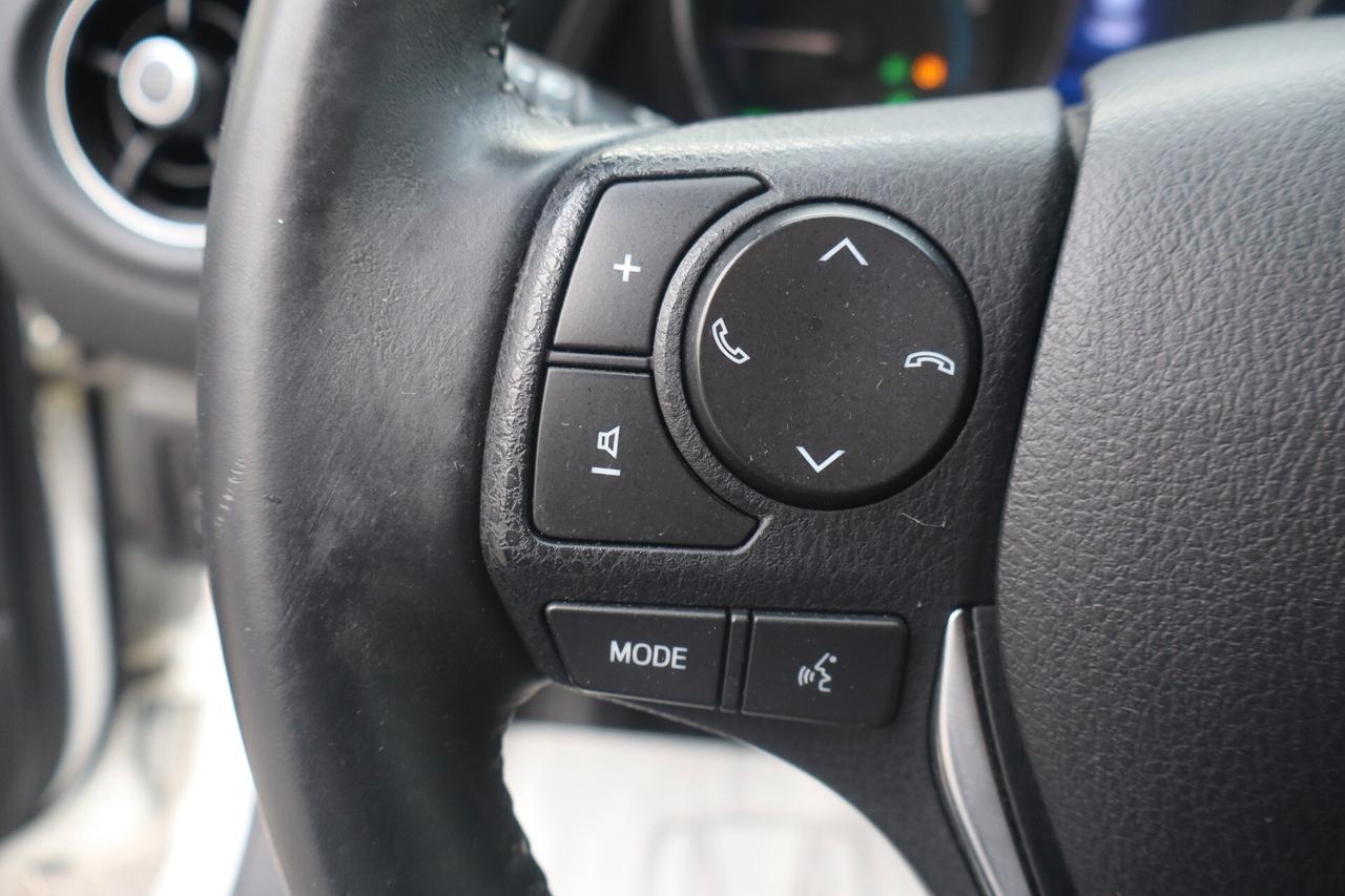 Toyota Auris 1.8 Hybrid Style
