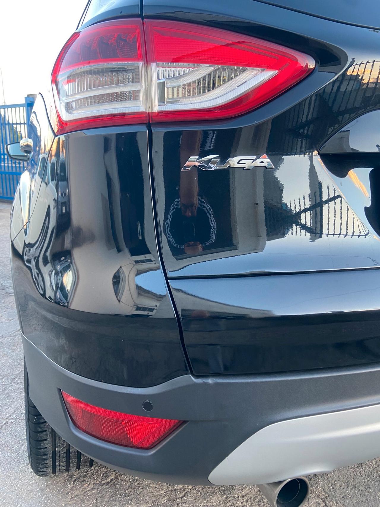 Ford Kuga 2.0 TDCI 4WD Titanium CAMBIO AUTOMATICO NUOVO