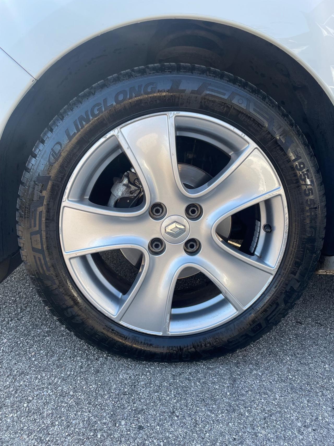 Renault Clio Neopatentati