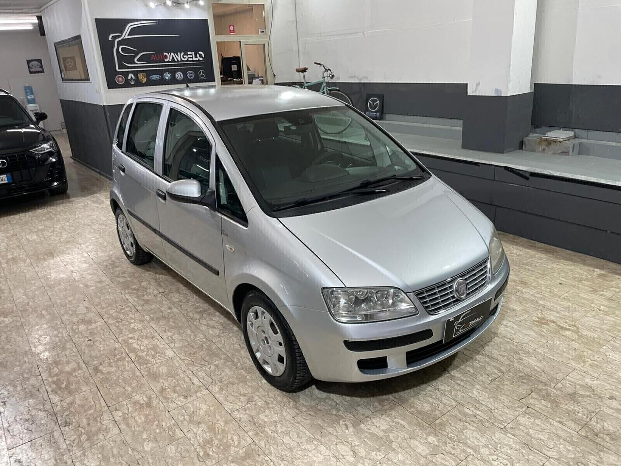 Fiat Idea 1.4 16V S&S Emotion