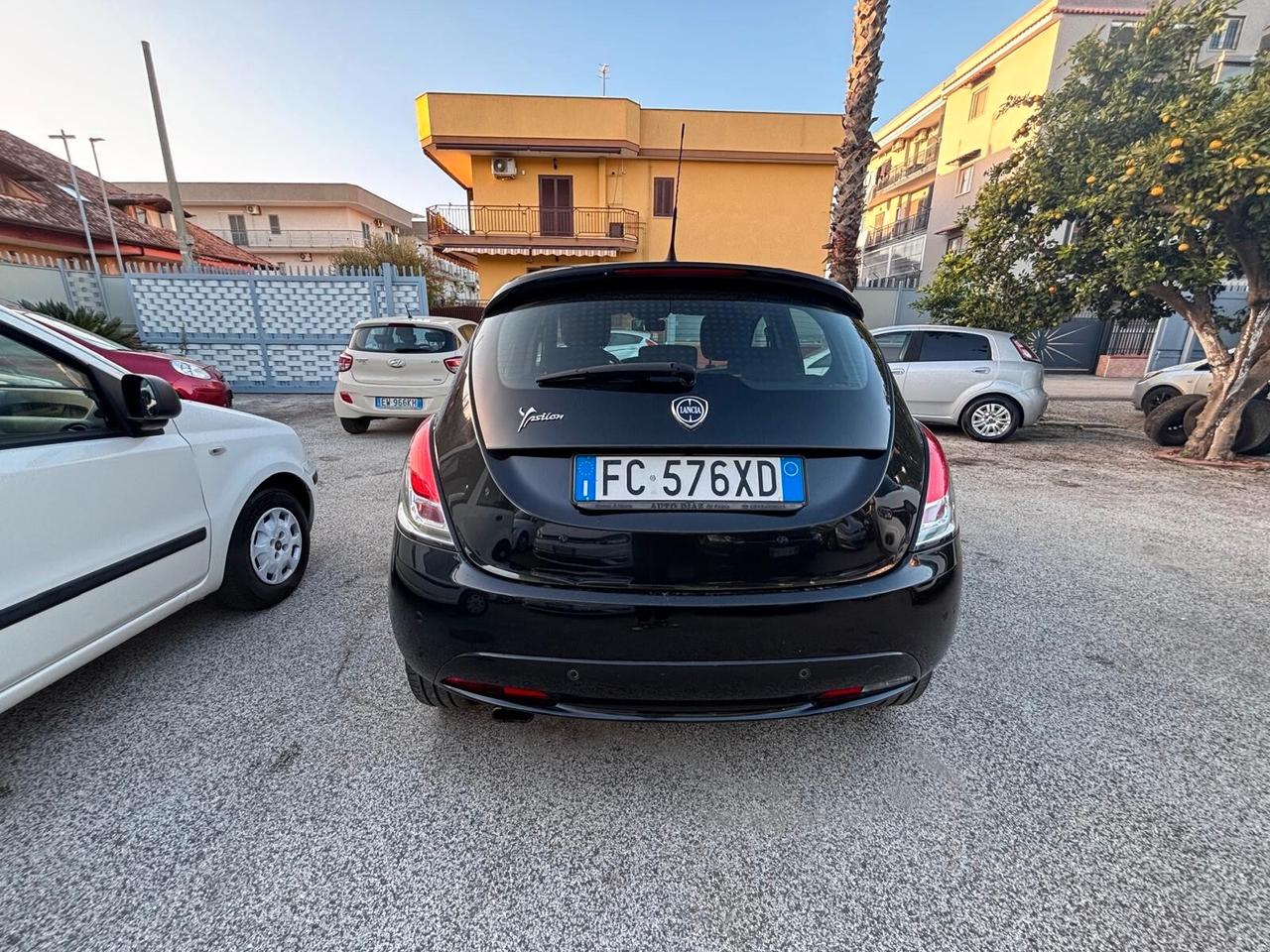Lancia Ypsilon 1.2 69 CV 5 porte GPL Ecochic Platinum