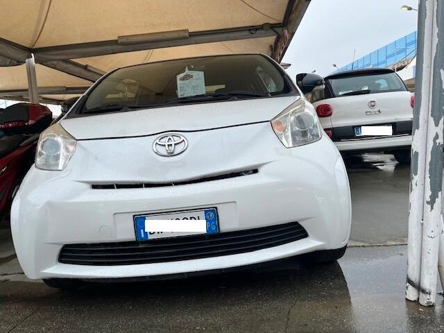 TOYOTA IQ AUTOMATICA