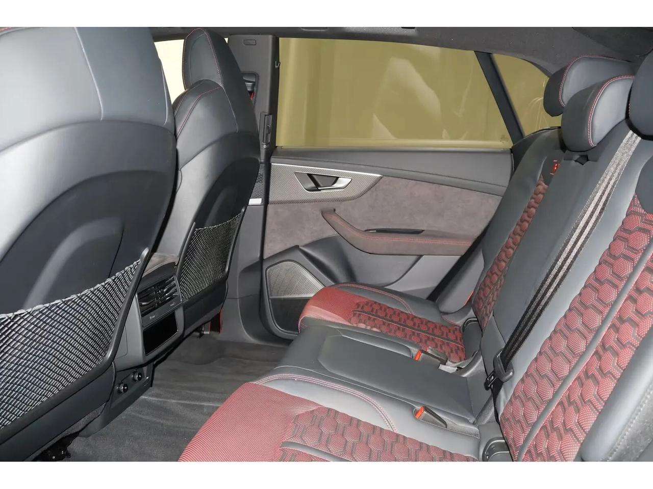 Audi RS Q8 PERFORMACE 640CV CARBO/TETTO/MATRIX/360°/SEDILI A GUSCIO/