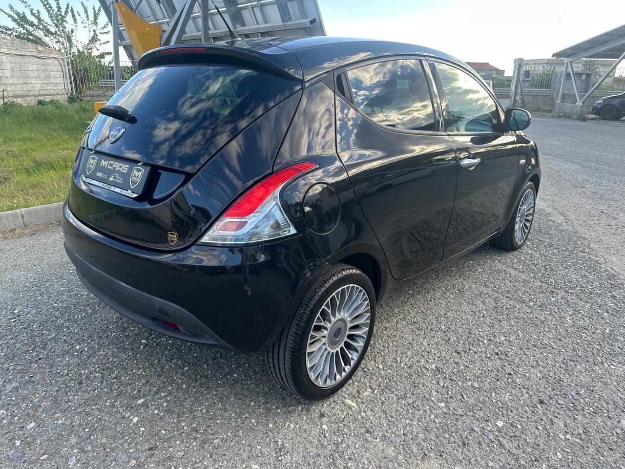 Lancia Ypsilon 1.3 MJT 16V 95 CV 5 porte S&S Gold