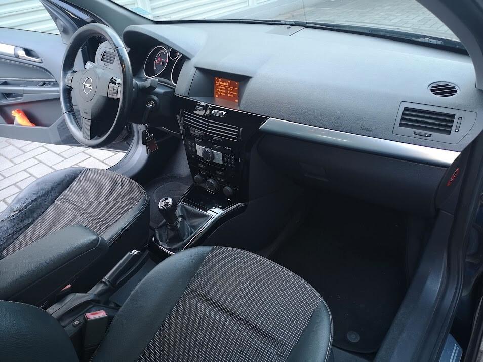 Opel Astra 1.7 CDTI 110CV Station Wagon Cosmo
