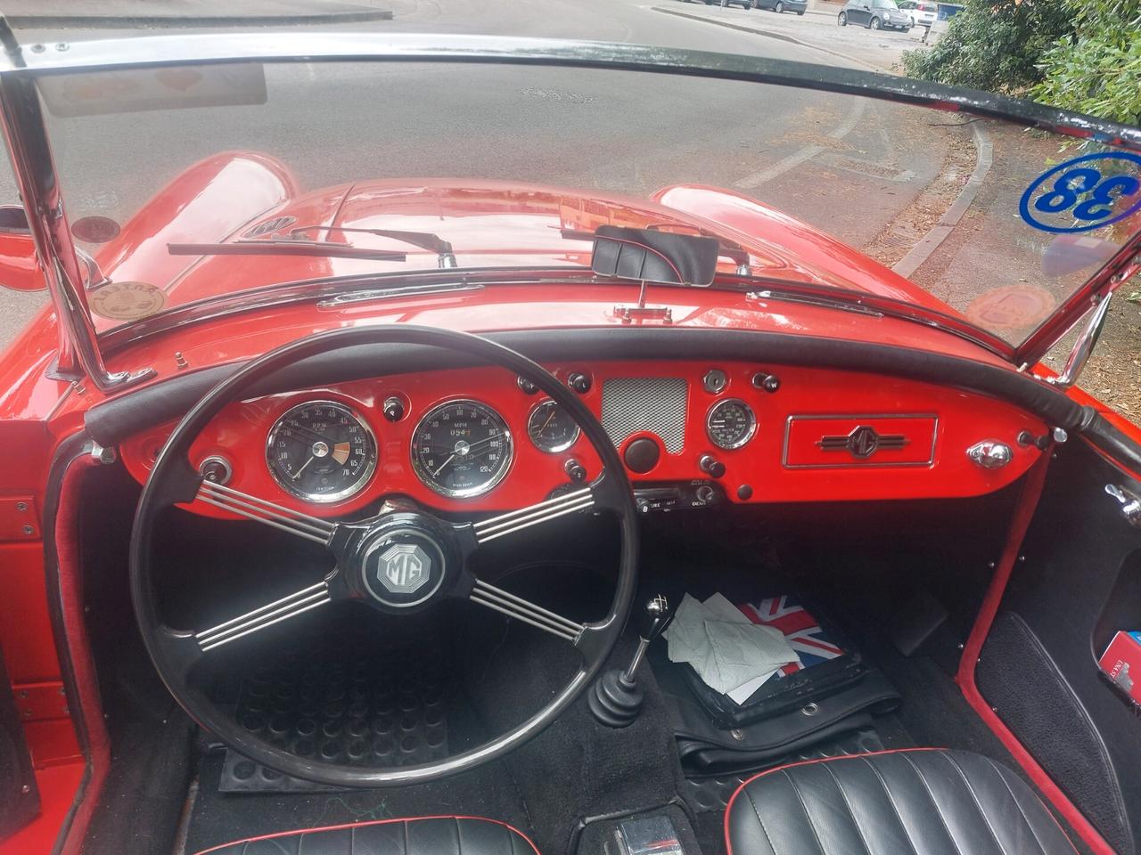 Mg MGA 1500 ASi oro