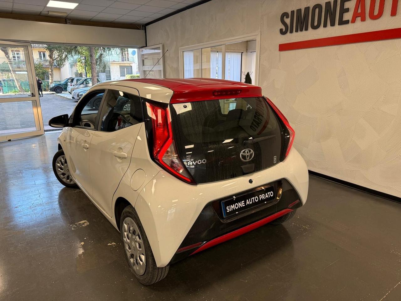 Toyota Aygo 1.0 VVT-i 72 CV 5 porte x-cite